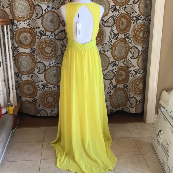 Yellow dress - Picture 5 of 8